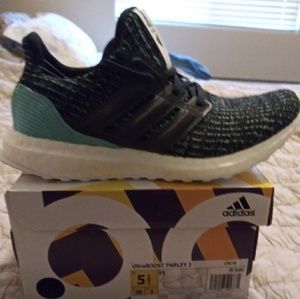 Ultraboost Parley J